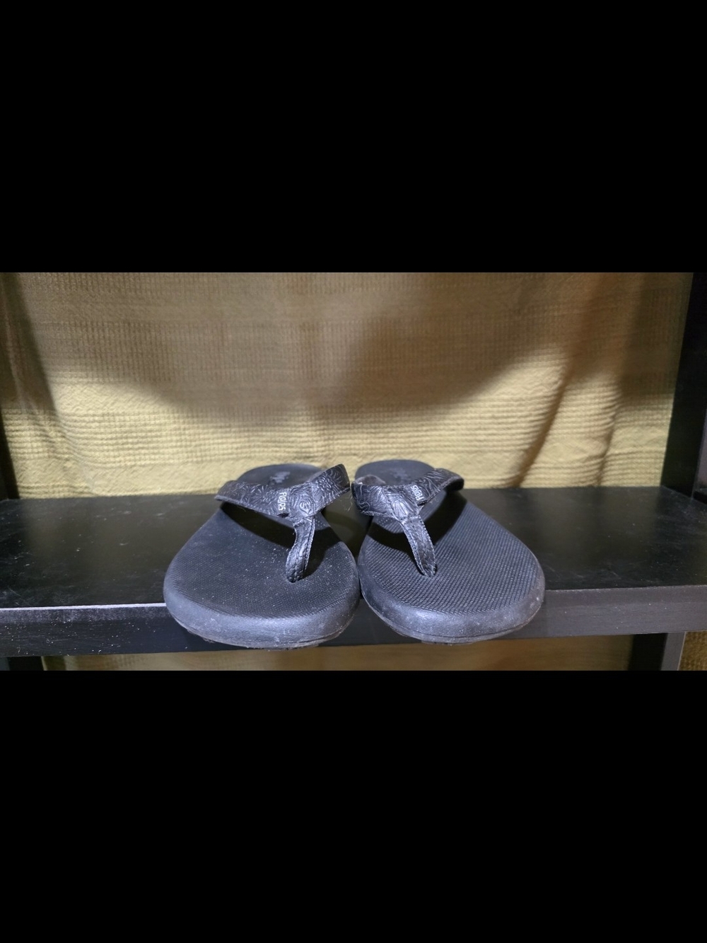 Flojos Black Women's Foam Flip Flop Sandals